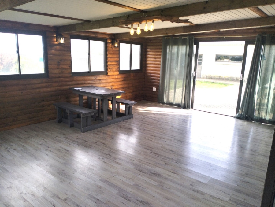 To Let 2 Bedroom Property for Rent in Aalwyndal Western Cape